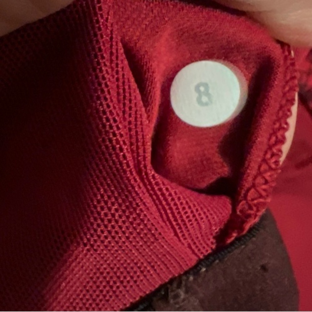Lululemon Yoga Power Y Tank Top Deep Red Size 8 Built-In Bra Activewear EUC - Picture 3 of 6